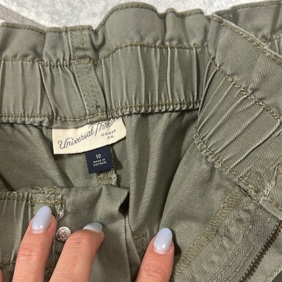 NWT Universal Thread army green size 18 elastic waist button pant! - Picture 2 of 5